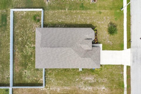 Casa en venta en Winter Haven, Florida, 4 dormitorios, 169.27 m2 № 1918937 - foto 30