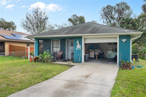House in New Smyrna Beach, Florida 2 bedrooms, 104.05 sq.m. № 2394121 - photo 3
