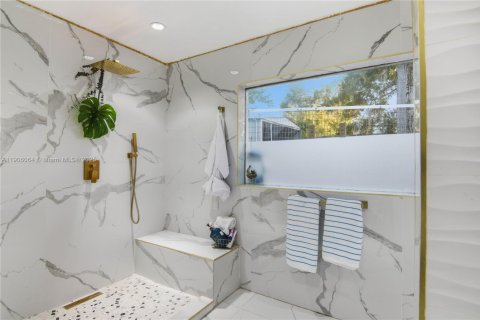 Villa ou maison à vendre à Orlando, Floride: 5 chambres, 187.48 m2 № 1973549 - photo 24