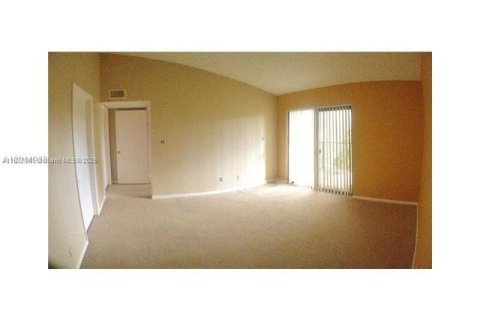 Condominio en venta en Hollywood, Florida, 1 dormitorio, 78.13 m2 № 1946485 - foto 7