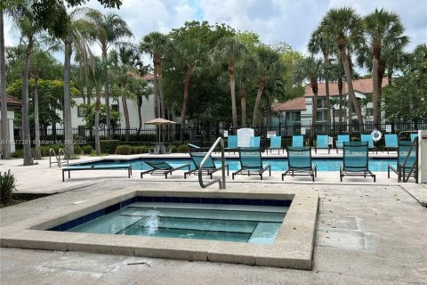 Condominio en venta en Hollywood, Florida, 1 dormitorio, 78.13 m2 № 1946485 - foto 27