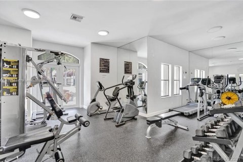 Condominio en venta en Hollywood, Florida, 1 dormitorio, 78.13 m2 № 1946485 - foto 15