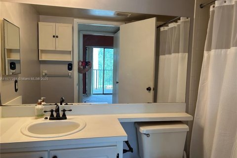 Condominio en venta en Hollywood, Florida, 1 dormitorio, 78.13 m2 № 1946485 - foto 11