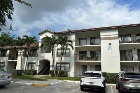 Condominio en venta en Hollywood, Florida, 1 dormitorio, 78.13 m2 № 1946485 - foto 30