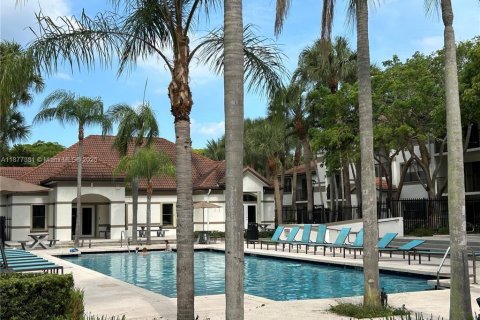Condominio en venta en Hollywood, Florida, 1 dormitorio, 78.13 m2 № 1946485 - foto 26