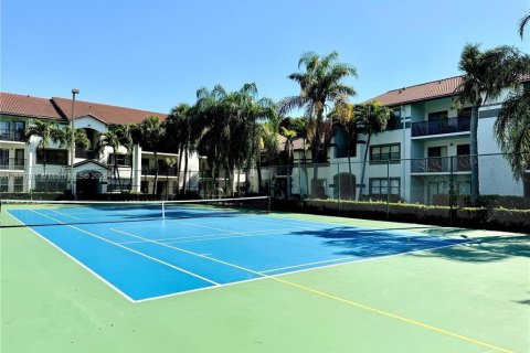 Condominio en venta en Hollywood, Florida, 1 dormitorio, 78.13 m2 № 1946485 - foto 14