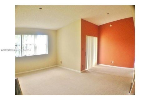 Condominio en venta en Hollywood, Florida, 1 dormitorio, 78.13 m2 № 1946485 - foto 1