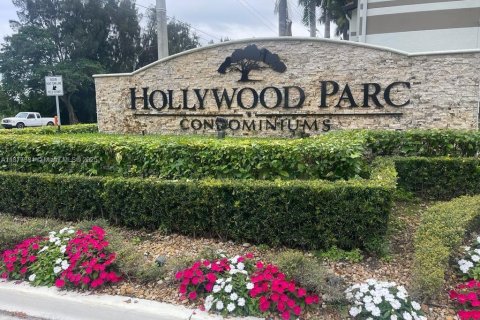 Condominio en venta en Hollywood, Florida, 1 dormitorio, 78.13 m2 № 1946485 - foto 16