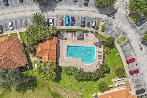 Townhouse in Kissimmee, Florida 3 bedrooms, 110.27 sq.m. № 2314650 - photo 13
