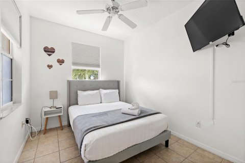Townhouse in Kissimmee, Florida 3 bedrooms, 110.27 sq.m. № 2314650 - photo 21