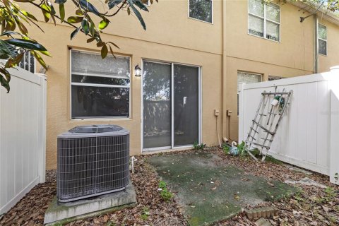 Townhouse in Kissimmee, Florida 3 bedrooms, 110.27 sq.m. № 2314650 - photo 6