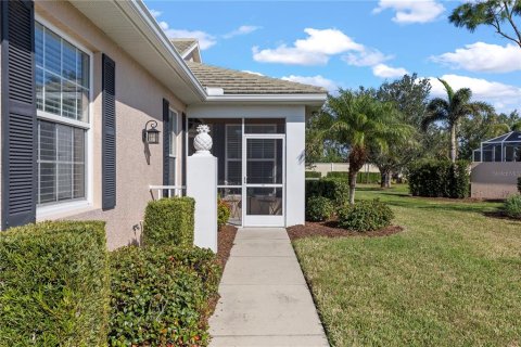 House in Venice, Florida 2 bedrooms, 153.85 sq.m. № 1914355 - photo 2