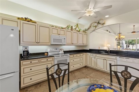 House in Venice, Florida 2 bedrooms, 153.85 sq.m. № 1914355 - photo 6