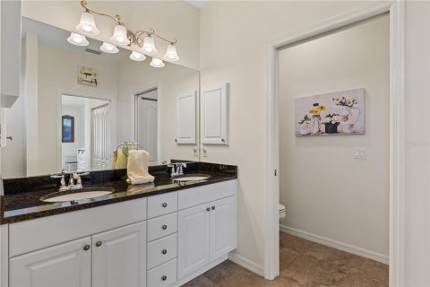 House in Venice, Florida 2 bedrooms, 153.85 sq.m. № 1914355 - photo 23