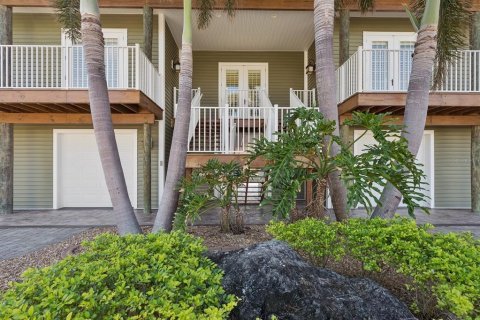 House in Punta Gorda, Florida 3 bedrooms, 283.91 sq.m. № 1521977 - photo 6