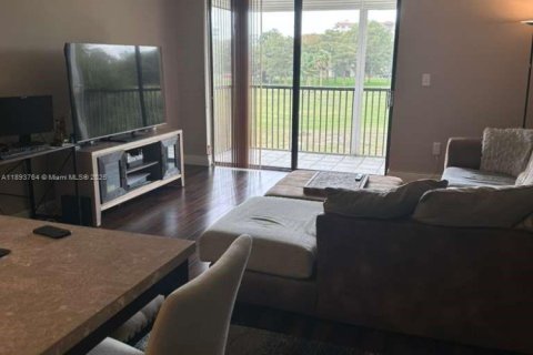 Condominio en venta en Lauderhill, Florida, 1 dormitorio, 77.39 m2 № 2054955 - foto 27