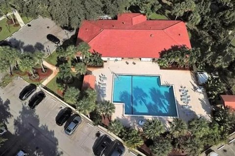 Condominio en venta en Lauderhill, Florida, 1 dormitorio, 77.39 m2 № 2054955 - foto 18