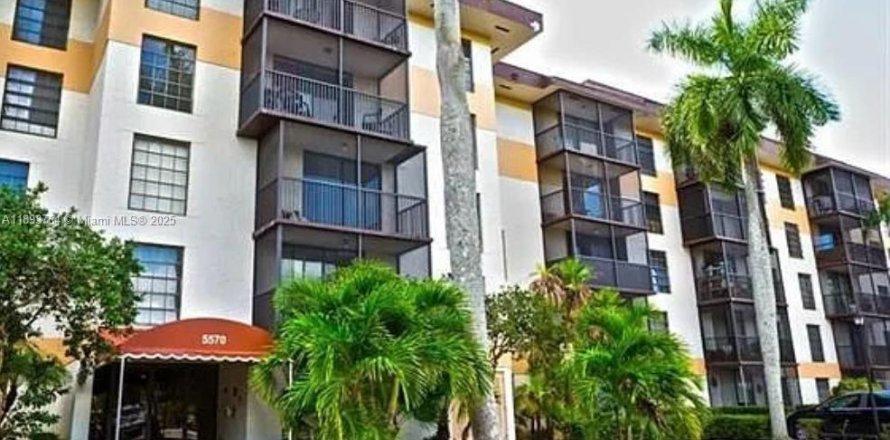 Condominio en Lauderhill, Florida, 1 dormitorio  № 2054955