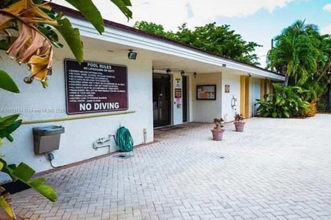 Condominio en venta en Lauderhill, Florida, 1 dormitorio, 77.39 m2 № 2054955 - foto 14