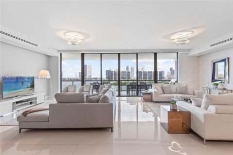 Condo in Aventura, Florida, 4 bedrooms  № 2015633 - photo 12