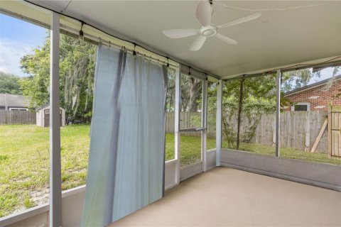 Commercial property in Edgewater, Florida 4 bedrooms, 214.05 sq.m. № 2428963 - photo 27