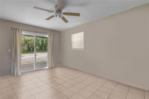 Commercial property in Edgewater, Florida 4 bedrooms, 214.05 sq.m. № 2428963 - photo 23