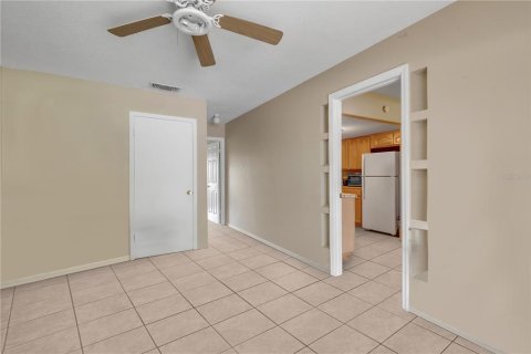 Commercial property in Edgewater, Florida 4 bedrooms, 214.05 sq.m. № 2428963 - photo 22