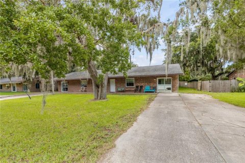 Commercial property in Edgewater, Florida 4 bedrooms, 214.05 sq.m. № 2428963 - photo 11