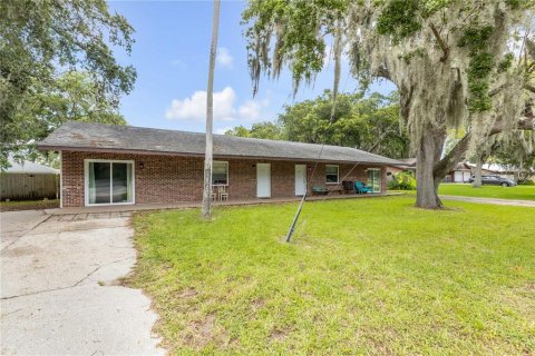 Commercial property in Edgewater, Florida 4 bedrooms, 214.05 sq.m. № 2428963 - photo 10