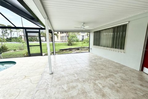 Villa ou maison à vendre à Port Charlotte, Floride: 3 chambres, 144.09 m2 № 1918702 - photo 18