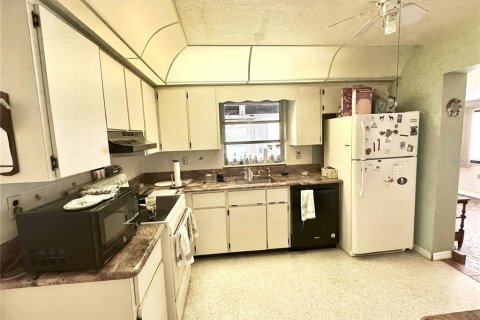 Villa ou maison à vendre à Port Charlotte, Floride: 3 chambres, 144.09 m2 № 1918702 - photo 7
