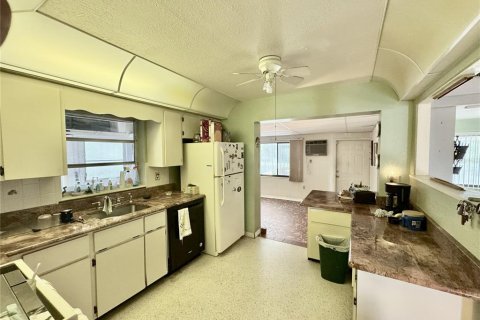 Villa ou maison à vendre à Port Charlotte, Floride: 3 chambres, 144.09 m2 № 1918702 - photo 8