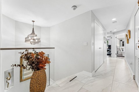 Adosado en venta en Fort Lauderdale, Florida, 3 dormitorios, 224.82 m2 № 2175564 - foto 22