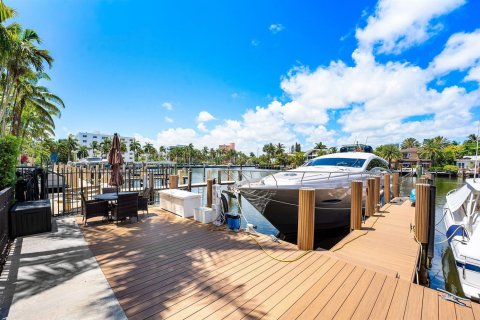 Adosado en venta en Fort Lauderdale, Florida, 3 dormitorios, 224.82 m2 № 2175564 - foto 18