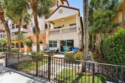 Adosado en venta en Fort Lauderdale, Florida, 3 dormitorios, 224.82 m2 № 2175564 - foto 21