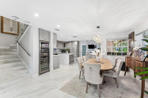 Adosado en venta en Fort Lauderdale, Florida, 3 dormitorios, 224.82 m2 № 2175564 - foto 5
