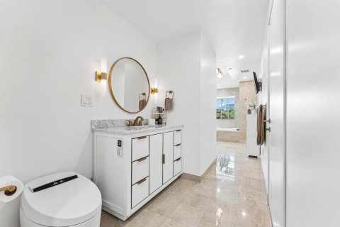 Adosado en venta en Fort Lauderdale, Florida, 3 dormitorios, 224.82 m2 № 2175564 - foto 29