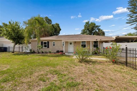 Casa en Tampa, Florida 4 dormitorios, 109.16 m2 № 2117136