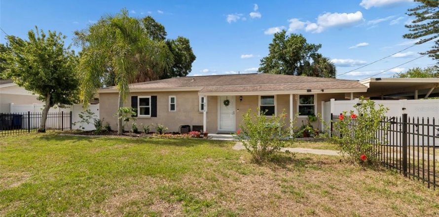 Casa en Tampa, Florida 4 dormitorios, 109.16 m2 № 2117136