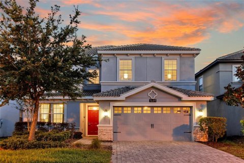 House in Davenport, Florida 6 bedrooms, 310.2 sq.m. № 1819137 - photo 2