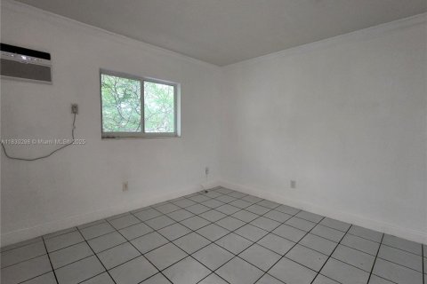 Condo in Coral Gables, Florida, 1 bedroom  № 1807787 - photo 19