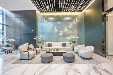 Condo in Miami, Florida, 2 bedrooms  № 2040981 - photo 20