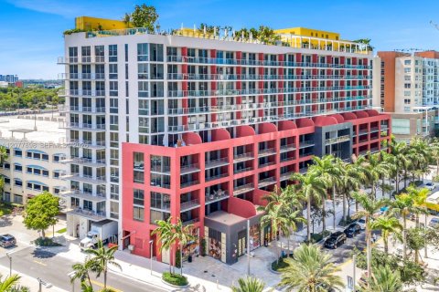Studio in the Condo in Miami, Florida  № 2343024
