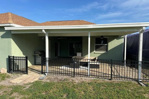 House in Winter Haven, Florida 4 bedrooms, 177.16 sq.m. № 1827931 - photo 16