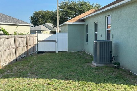 House in Winter Haven, Florida 4 bedrooms, 177.16 sq.m. № 1827931 - photo 15