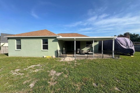 House in Winter Haven, Florida 4 bedrooms, 177.16 sq.m. № 1827931 - photo 13