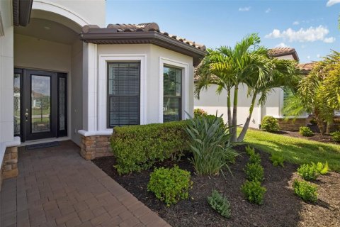 Villa ou maison à vendre à Bradenton, Floride: 3 chambres, 213.3 m2 № 2411406 - photo 8