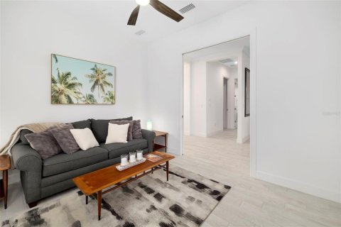 Villa ou maison à vendre à Bradenton, Floride: 3 chambres, 213.3 m2 № 2411406 - photo 14