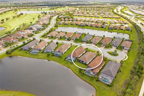 Villa ou maison à vendre à Bradenton, Floride: 3 chambres, 213.3 m2 № 2411406 - photo 3
