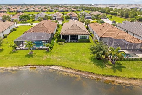 Villa ou maison à vendre à Bradenton, Floride: 3 chambres, 213.3 m2 № 2411406 - photo 4